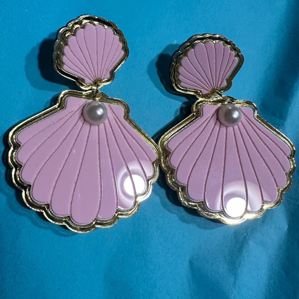 Bohemian Gemme Gold and Pink Shell Earrings